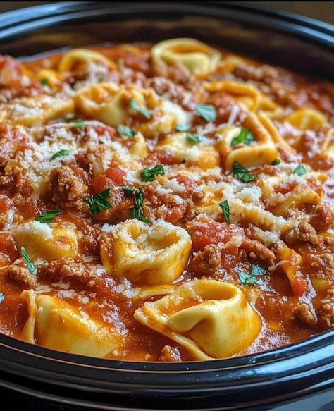 Crockpot Cheese Tortellini, Tortellini Recipes Crockpot, Sausage Crockpot Recipes, Sausage Slow Cooker, Beef Sausage Recipes, Crock Pot Tortellini, Cheese Tortellini Recipes, Ground Sausage Recipes, Sausage Crockpot