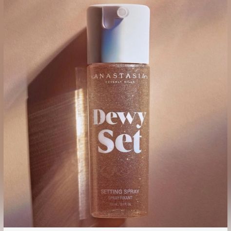 Anastasia Beverly Hills - Dewy Set Setting Spray Nib Anastasia Setting Spray, Zeesea Setting Spray, Nyx Dewy Setting Spray, Korean Setting Spray, Urban Decay Setting Spray, Anastasia Beverly Hills Makeup, Setting Spray, Setting Powder, Anastasia Beverly Hills