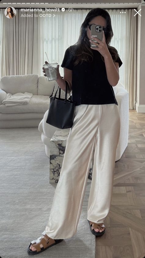 Satin Trousers Outfit, Trousers Outfit Summer, Silk Pants Outfit, Satin Pants Outfit, Beige Pants Outfit, Trousers Outfit, Cool Girl Outfits, Spring Summer Fashion Trends, Comfy Casual Outfits