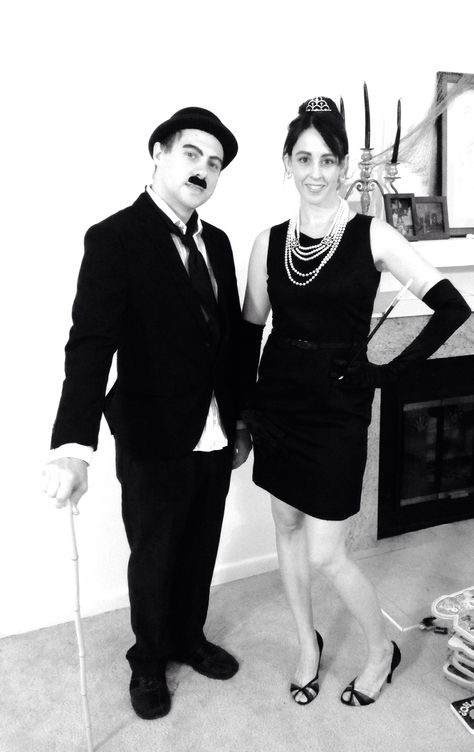 Dead Hollywood party. Audrey Hepburn and Charlie Chaplin. Easy costumes to do last minute, goodwill and party store with ore owned accessories Haunted Hollywood Costumes, Famous Dead People Costumes, Charlie Chaplin Costume, Famous People Costumes, Halloween Celebrity, Haunted Hollywood, Breakfast At Tiffany's Costume, Audrey Hepburn Breakfast At Tiffanys, Costume Couple