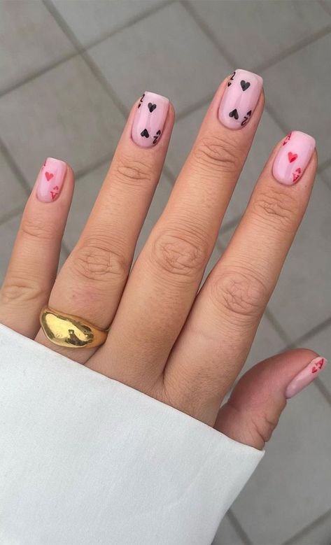 Valentine Nails Square Short, Cute Natural Valentines Nails, Xoxo Valentines Nails, V Day Short Nails, Cute Valentines Nails Short Pink And Red, Lowkey Valentines Day Nails, Valentine's Day Nails Short Almond, Valentines Day Nails For Single People, Love Day Nails