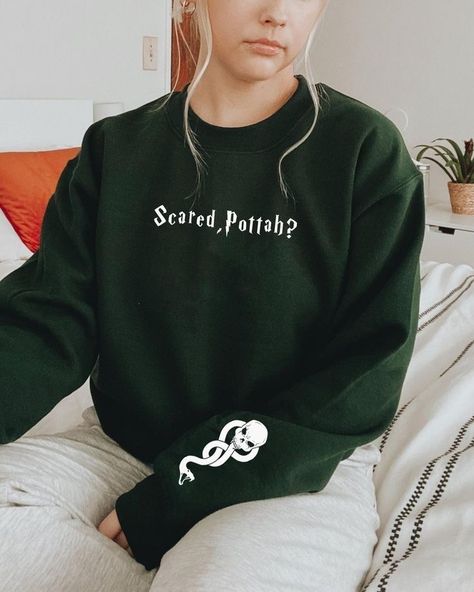 Slytherin Hoodie, Slytherin Shirt, Harry Potter Kostüm, Slytherin Clothes, Slytherin Outfit, Slytherin Fashion, Stile Harry Potter, Hogwarts Outfits, Harry Potter Sweatshirt