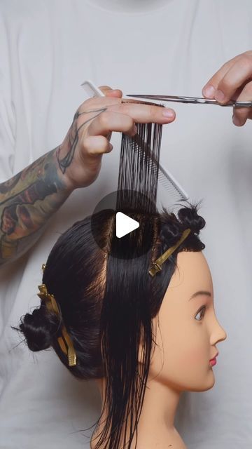 90 Degree Haircut Medium, Joan Jett Haircut Layered Hair, Medium Length Hair With Layers Tutorial, How To Put Layers In Your Own Hair, Over Directed Layers Hair, Wispy Layers Medium Hair, Shag Haircut How To, How To Shag Haircut, How To Cut Shaggy Layers