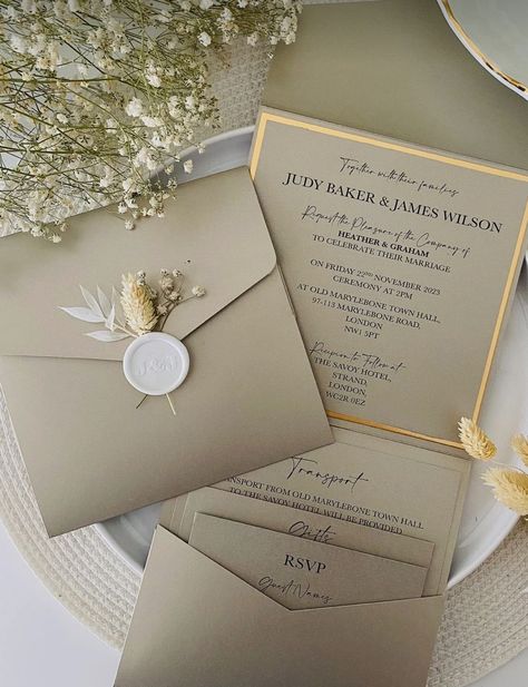 Uk Wedding Invite, Dried Flowers Invitation, Champagne Color Wedding Invitation, Wedding Invitations Sage Green And Gold, Sage Green And Champagne Wedding Invitations, Wedding Invites Champagne, Sage And Gold Wedding Invitations, Wedding Invitation White And Gold, Wedding Invitations Dried Flowers