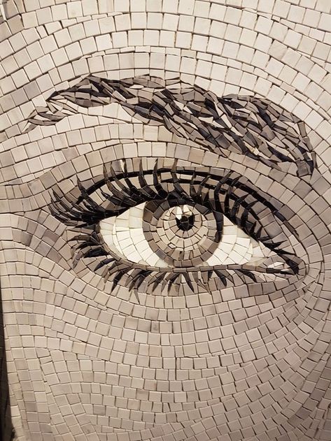 Portrait Mosaic, Greek Drawing, Mosaic Tutorial, Mosaic Portrait, Byzantine Mosaic, Mosaic Art Projects, Mosaic Stained, Mosaic Murals, Art Mosaic