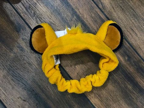 Pumba Lion King Costume, Simba Costume Diy, Lion King Headband, Lion King Ears Disney, Simba Costume, Lion King Ears, Lion King Jr Costumes Rafiki, Concert Costumes, Lion King Play