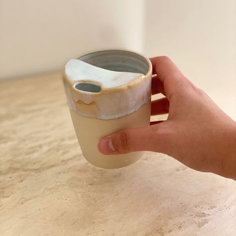 Clay Cup With Lid, Ceramic Coffee Travel Mugs, Ceramic Pottery Kitchen, Ceramic Cups With Handles, Ceramic Coffee Tumbler, Handmade Ceramic Tumbler, Ceramic To Go Coffee Cup, Ceramic Iced Coffee Cups, Travel Ceramic Mug