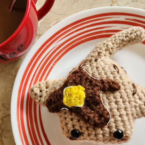 Dessert pancake themed stingray! Super cute crochet plush!! Crochet Stingray Free Patterns, Pancake Stingray Crochet, Pancake Stingray, Stingray Pattern Crochet, Crochet Mini Stingray Free Pattern, Crochet Pancake, Sting Ray Crochet, Stingray Plush, Crochet Stingray