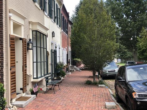 13 Best Things To Do In Charming New Castle, Delaware - TravelAwaits Haunted House Tour, New Castle Delaware, Dutch House, Old Library, Elegant Hotel, Festivals Around The World, New Castle, Episcopal Church, Homes And Gardens