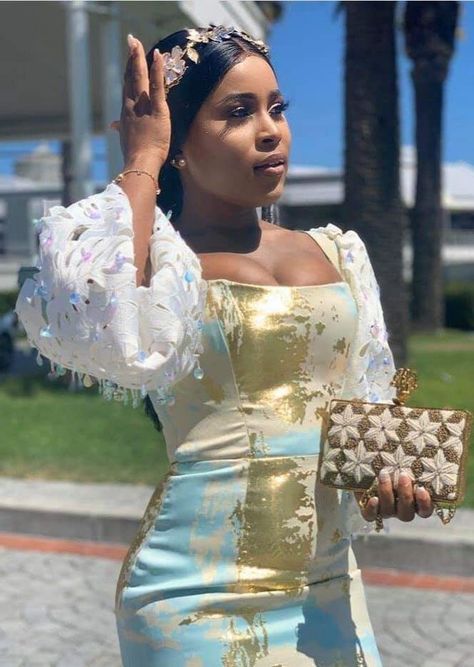 Brocade Styles For Women, Brocade Dress Styles, Styles For Wedding Guest, Brocade Styles, Dresses African Fashion, Chic Bodycon Dress, Nigerian Outfits, Nigerian Lace Styles Dress, African Fabric Dress