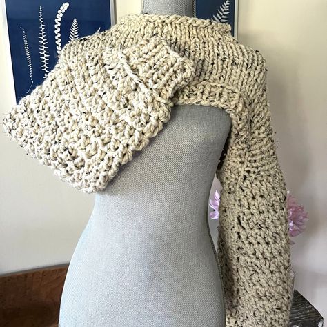 Chunky Yarn Crochet Pattern, Shrug Knitting Pattern, Chunky Yarn Crochet, Crochet Bolero Pattern, Bolero Pattern, Sleeve Shrug, Shrug Pattern, Chunky Knitting, Knit Shrug