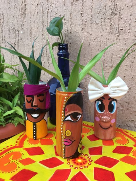 DIY planters ideas using soda cans !! Craft Ideas With Tin Cans, Best Out Of Waste Painting, Soda Can Recycle Ideas, Soda Can Painting Ideas, Plastic Bottle Craft Ideas, Tin Can Art Diy, Soda Cans Crafts, Soda Can Art Ideas, Soda Can Painting