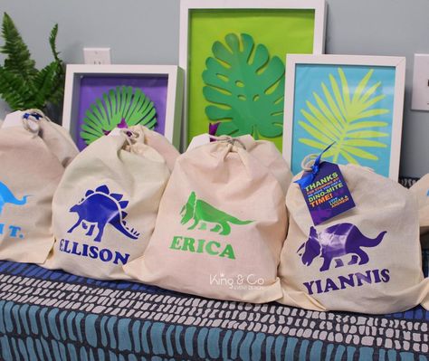 Each guest received a ROAR-some gift inside one of our custom-made personalized gift bags! 🦕🦖🌋 To see more details from this DINO-mite… Dinosaur Gift Bags, Birthday Party Gift Bags, Dinosaur Pencil Case, Personalised Party Bags, Small Birthday Gifts, Dinosaur Mug, Personalized Gift Bags, Dinosaur Gifts, Wrapping Party