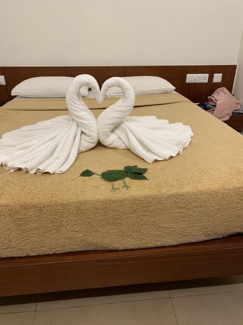 Towel Swan