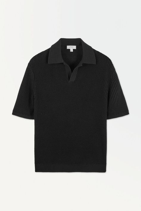 THE KNITTED SILK POLO SHIRT - BLACK - COS Black Shirt Men Aesthetic, Knitted Polo, Black Polo Shirt, Better Style, Knit Men, Black Polo, Clothing Mockup, Men's Wardrobe, Mens Polo Shirts