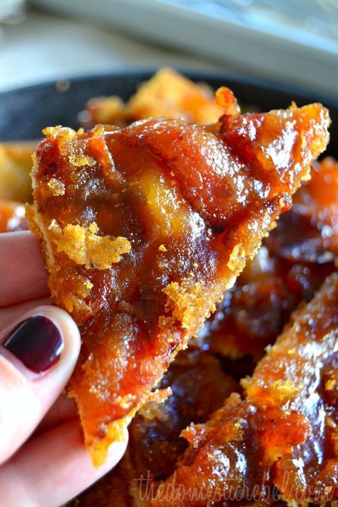 Caramel Bacon, Maple Caramel, Whiter Teeth, Munnar, Maple Bacon, Bacon Recipes, Yummy Appetizers, Appetizers For Party, High Tea