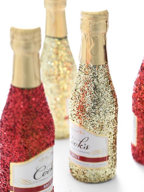 Wine Bottle Glitter, Modge Podge Wine Bottle, How To Glitter Alcohol Bottles, Glitter Champagne Bottle Diy, Modge Podge Glitter, Small Champagne Bottles, Glitter Champagne Bottles, Bedazzled Liquor Bottles, Small Wine Bottles