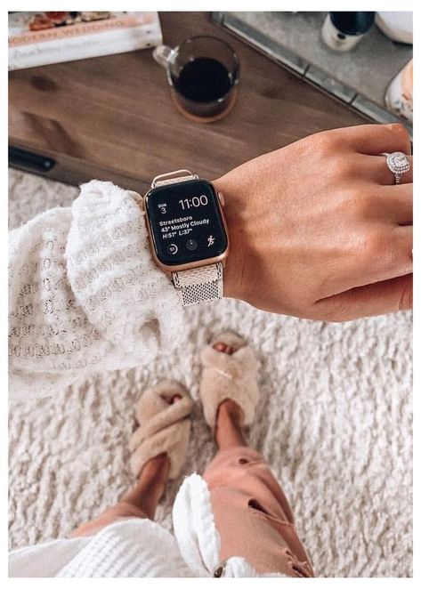 Vestidos Sport, Apple Watch Bands Fashion, Apple Watch Bands Women, Apple Watch Fashion, Trendy Watches, Ice Watch, Apple Laptop, Apple Watch Accessories, Watch Fashion