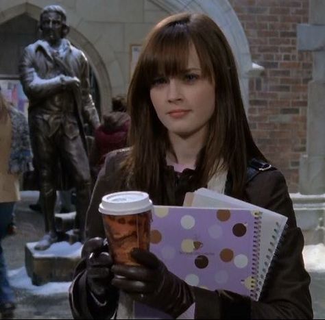 You even think you look better with a cup of coffee in your hand. | 19 Signs Your Coffee Addiction Is Completely Out Of Hand Study Like Rory Gilmore, Don King, How To Study, Alexis Bledel, Lorelai Gilmore, I Love Cinema, Stars Hollow, Rory Gilmore, Studying Inspo