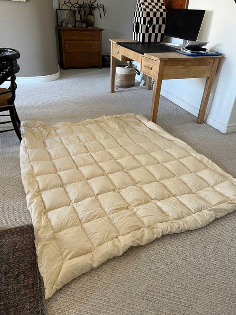 Diy Floor Chair With Back, Sofa Pad Diy, Diy Floor Chair, Floor Cushion Diy, Diy Mattress Couch, Floor Cushions Diy, Diy Couch Cushions, Diy Chair Cushions, Diy Mattress