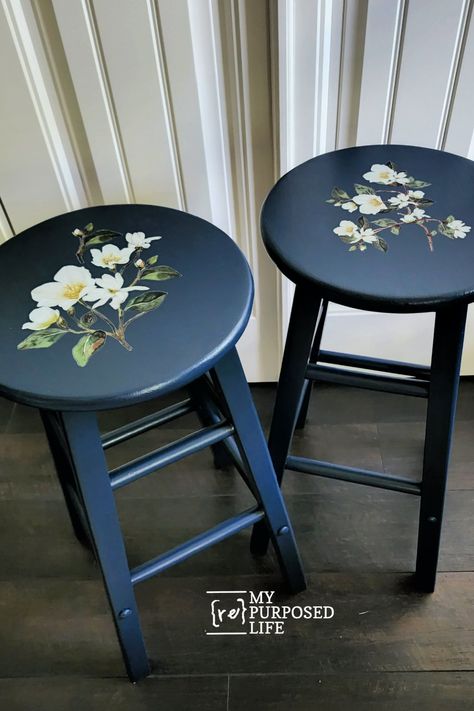 Decoupage Bar Stools, Navy Blue Bar Stools, Navy Blue Bar, Thrift Store Makeover Ideas, Magnolia Furniture, Bar Stool Makeover, Painted Bar Stools, Stool Makeover, Blue Bar Stools