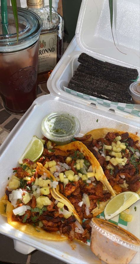 Al Pastor Tacos from El Miriachi! #tacos #mexican #dinnertime #takeout #oreochurros #limewedge #hotsauce #elmiriachi Al Pastor Tacos, Pastor Tacos, Mouth Watering, Oreo, Tacos, Paradise, Ethnic Recipes