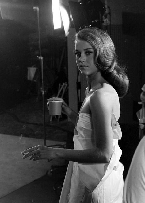 Jane Fonda Hairstyles, Gjon Mili, Gena Rowlands, Faye Dunaway, Model Pose, Jane Seymour, Robert Redford, Actrices Hollywood, Jane Fonda