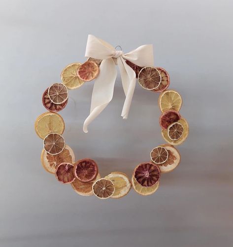 Dehydrated Citrus, Christmas Dreaming, Natural Christmas Decor, Cottage Christmas, Christmas Interiors, Christmas Feeling, Natural Christmas, Christmas Break, Christmas Inspo