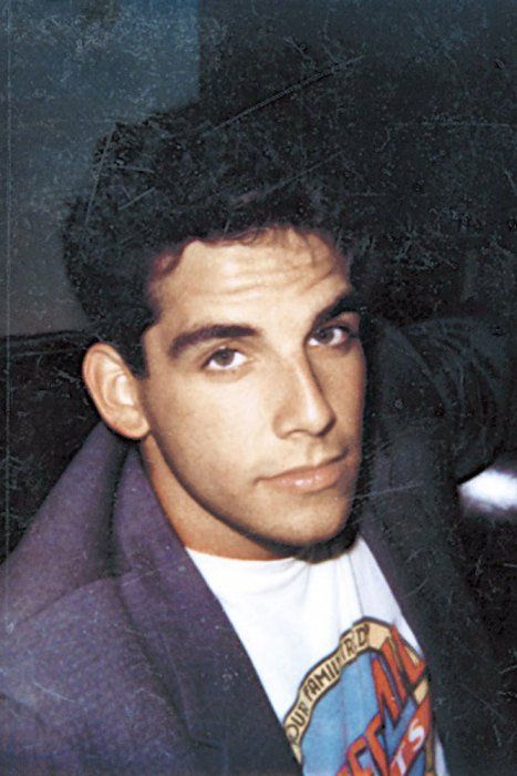 Ben Stiller 90s, Fine Celebrities, Ben Stiller, What Makes A Man, Still Picture, Night At The Museum, Cute White Guys, Mtv Movie Awards, Brown Cardigan