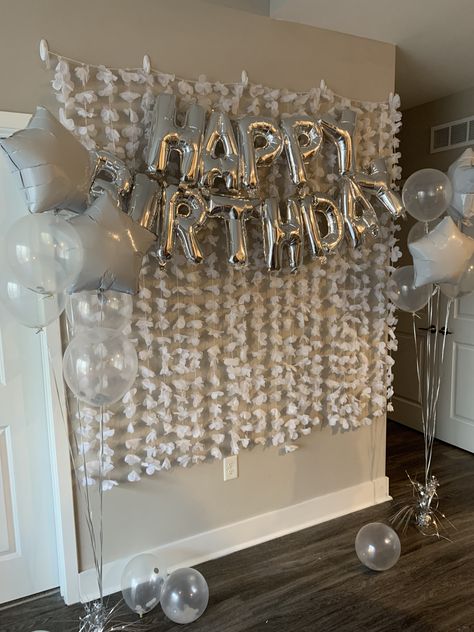 21st birthday background 21st Birthday Background, Diy 21st Birthday Decorations, White Birthday Backdrop, 17 Doğum Günü, 21st Party Decorations, 17. Geburtstag, 21 Party, 18th Birthday Decorations, 21st Bday Ideas