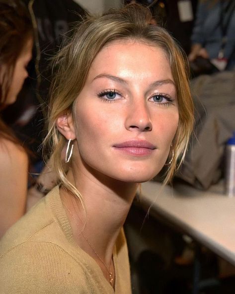 Giselle Bündchen, Gisele Bundchen Body, Luella Bartley, Gisele B, Gisele Bündchen, Gisele Bundchen, Model Aesthetic, Beauty Icons, Blue Eyes