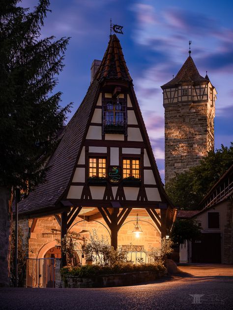 Tips | Photo spots in Rothenburg ob der Tauber — bilderschmied.com Castle Gate, Rothenburg Ob Der Tauber, Castle Tower, Best Photo, Landscape Nature, Germany Travel, Photo Tips, Some Pictures, The Other Side