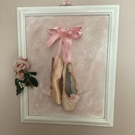 Coquette Decor, Ballet Aesthetic, Ballet Core, Pink Coquette, Pink Girly Things, Pink Vibes, Blogger Girl, Cute Room Decor, Room Aesthetic