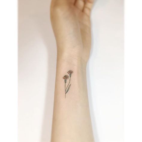 Playground Tattoo, Marigold Tattoo, Small Tats, Tattoo Minimalist, Birth Flower Tattoos, Tattoos Art, Tattoo Project, Baby Tattoos, Tattoos For Daughters