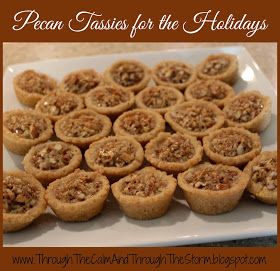 Kentucky Foods, Pecan Tassie Recipe, Tassies Recipe, Pecan Tassies, Pecan Bites, Vegetarian Holiday Recipes, Apple Tarts, Pecan Desserts, Pecan Tarts