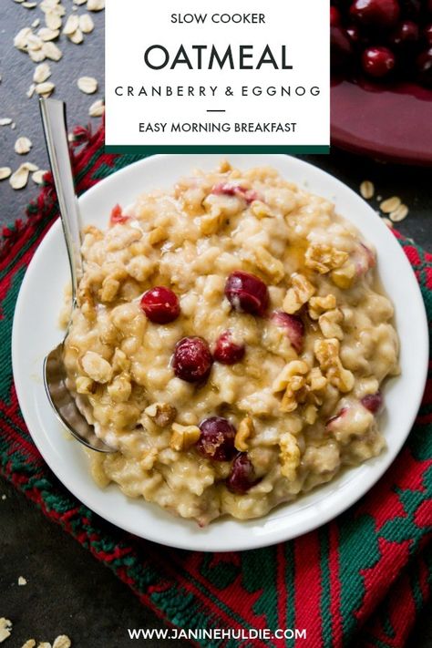 Oatmeal With Old Fashioned Oats, Christmas Oatmeal, Christmas Morning Breakfast Ideas, Morning Breakfast Ideas, Crockpot Oatmeal, Slow Cooker Oatmeal, Old Fashioned Oats, Special Breakfast, Slow Cooker Breakfast