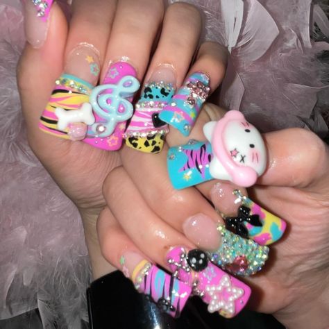 Duck duck♬♪ #sucrextension #sucrepupilion | Instagram Nails Guys, Duck Nail, Kawaii Nail Art, Junk Nails, Crazy Nail Art, Duck Nails, Cute Simple Nails, Glamorous Nails, Crazy Nails