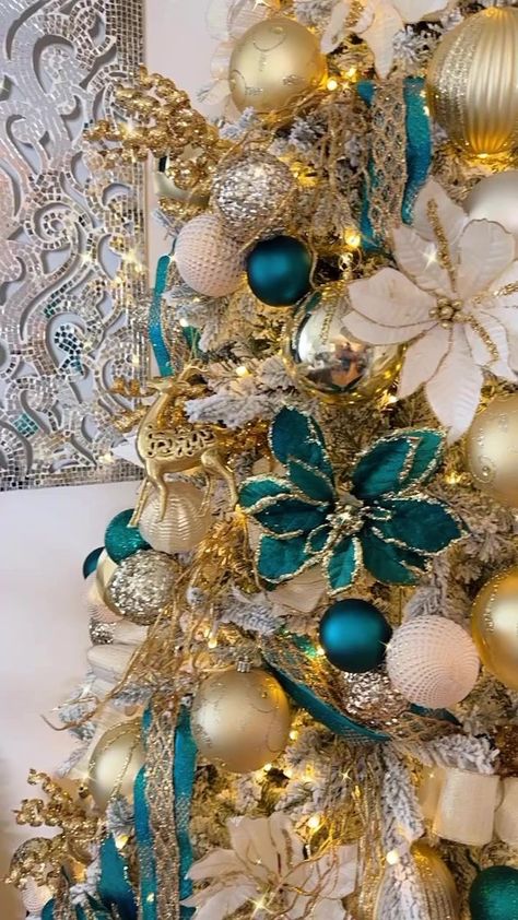 Facebook Turquoise Blue Christmas Tree, Teal And White Christmas Decor, Teal Gold And White Christmas Tree, Turquoise Christmas Tree Decorations, Aqua And Gold Christmas Tree, Gold And Teal Christmas Tree, Christmas Tree Ideas Green And Gold, Teal Christmas Tree Ideas, Teal And Gold Christmas Tree