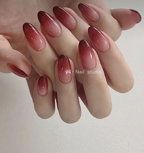 Ombre Nails Christmas, Medium Round Nails, Grandma Nails, Pink Ombre Nail Art, Fall Ombre Nails, Red Ombre Nails, Fall Ombre, Wine Nails, Pink Ombre Nails