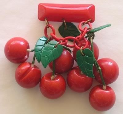 Bakelite Brooch, Cherries Jubilee, Bakelite Jewelry, Lucite Jewelry, Book Pieces, Vintage Bakelite, Plastic Jewelry, Vintage Costume Jewelry, Vintage Costumes