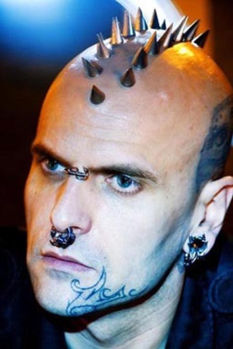 Body Modification Piercings, Men's Piercings, Shaving Your Head, Face Piercings, Eyebrow Piercing, Body Modification, Head Tattoos, Body Piercings, Emo Scene