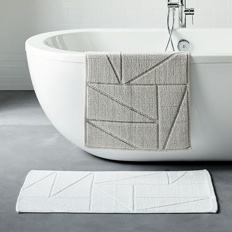 Organic Triangle Sculpted Bath Mat - Gray Sky Diy Bathroom Rugs, Diy Bath Mat, Bathroom Mat Ideas, Classy Bathroom, Pretty Bathrooms, Steam Showers Bathroom, Bathroom Rugs Bath Mats, Unique Bathroom, Elegant Bathroom