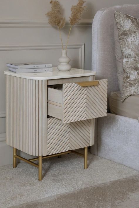 Bedroom Side Table Ideas, Mango Wood Bedside Tables, Side Table Styling, Bedside Table Decor, Side Tables For Bedroom, Bedside Table Design, Side Table Decor, Drawer Bedside Table, Wood Bedside Table