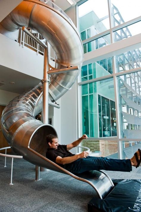 20 Cool and Fun Indoor Slides,my house will have an indoor slide. im so getting this for my house Indoor Slide, Kids Indoor Playhouse, Playground Slide, House Slide, Indoor Playhouse, Piscina Interior, Indoor Slides, Build A Playhouse, Cool Slides