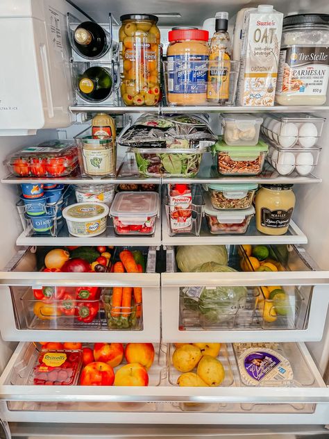 Organize your fridge like a pro! Sharing the Best Fridge Organizers From Amazon that are not only super practical, but affordable too! Decor On Amazon, House Organisation, Kitchen Organization Pantry, Refrigerator Organization, Fridge Organization, Organizing Ideas, Kitchen Pantry, Aesthetic Food, Good Eats