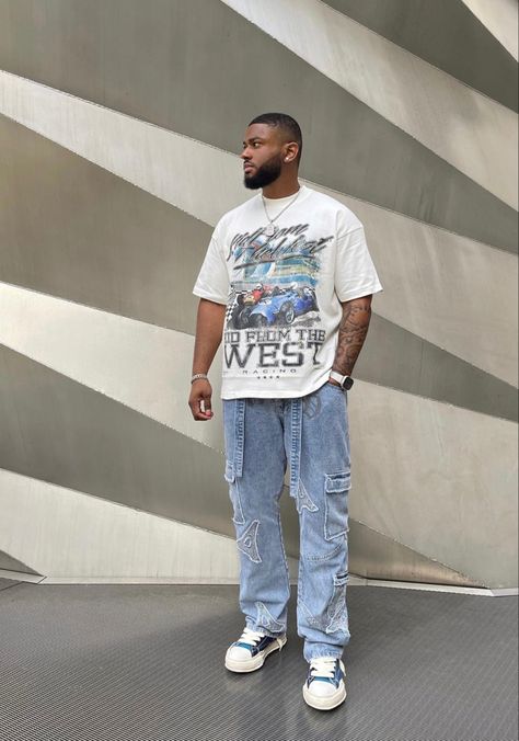 IG: a_jayxs Summer Fits Black Men, Men’s Summer Streetwear Style, Big Guy Outfits, Streetwear Men Black, Concert Outfit Ideas Men, Oversized Tshirt Outfit Men, Guys Fashion Casual, Mens Smart Casual Outfits, Black Men Fashion Casual