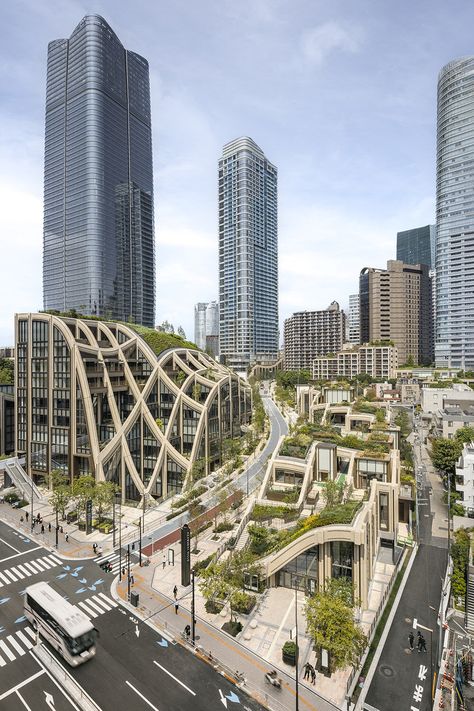 heatherwick studio's mixed-used azabudai hills opens in tokyo Heatherwick Studio, Thomas Heatherwick, Outdoor Learning Spaces, Covered Walkway, Tokyo Design, New Architecture, Entrance Design, Roof Structure, Small Buildings