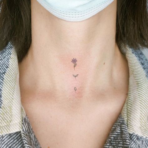 Small Front Neck Tattoos, Neck Tattoos For Females, Simple Neck Tattoos, Neck Tattoo Women, Tattoo Dainty, Unique Tattoos Black Women, Front Neck Tattoo, Tattoos For Females, 9 Tattoo