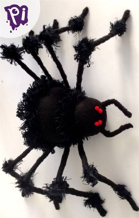 araña, grande, aprende como hacerla, Hazlo tu mismo, terror, miedo, decoración de casa hogar, jardín, para halloween, día de muertos, spider, handmade, DIY, manualidades, bricolaje, pintaideas. Creepy Spider, Homemade Halloween Decorations, Halloween Creepy, Homemade Halloween, Halloween 2020, Fall Decor Diy, Halloween Halloween, Preschool Crafts, Halloween Crafts