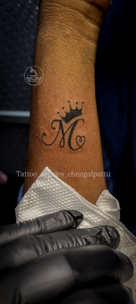 Initial Crown Tattoo, Tattoo M Letter, M With Crown Tattoo, King Crown Tattoo Design For Men, Crown With Name Tattoo, Letter With Crown Tattoo, M Name Tattoo, Initial With Crown Tattoo, Letter M With Crown